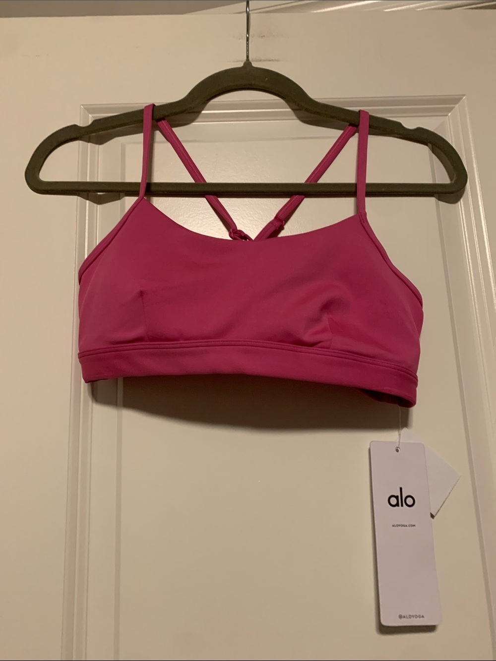 ALO Yoga Paradise Pink Crossback Light-Support Sports Bra, Sz Medium, NWT